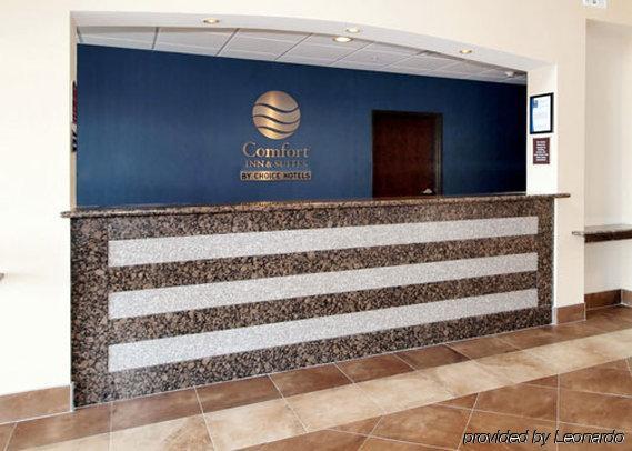 Comfort Inn & Suites Near Bethel College Newton Интерьер фото