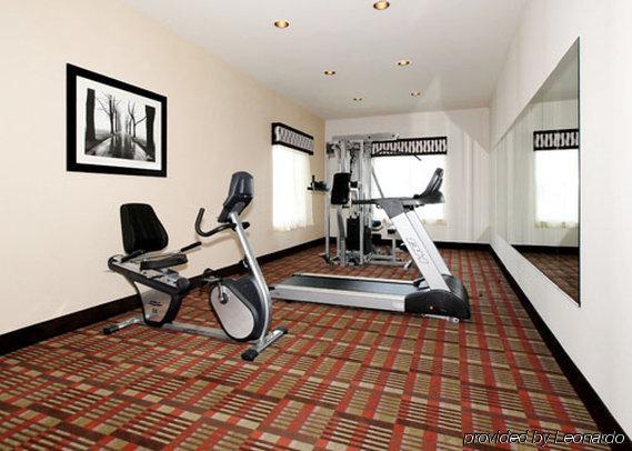 Comfort Inn & Suites Near Bethel College Newton Удобства фото